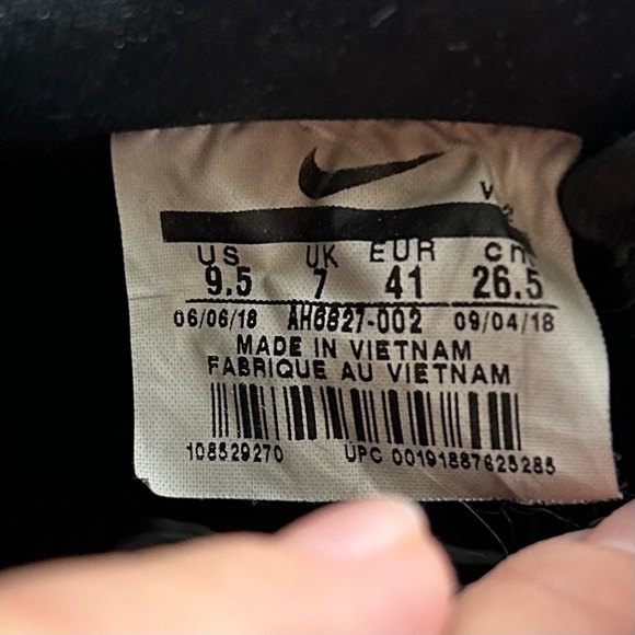 Nike Air Force 1 Low Women's 9.5 Black White Sneakers - Picture 6 of 6